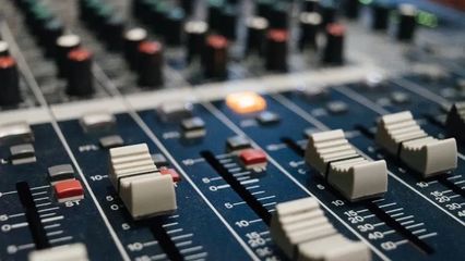 音樂留學新視角 你適合音樂管理專業(yè)嗎？演出經(jīng)紀方向超全詳解
